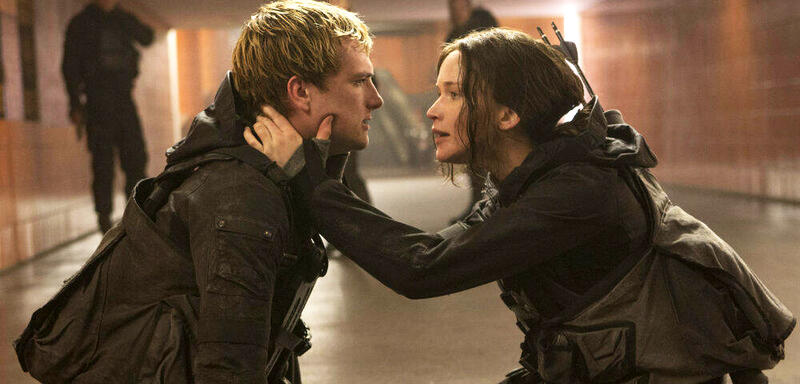 Hunger Games heart: Peeta and Katniss in Mockingjay 2