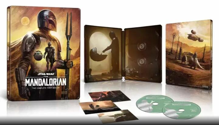 (This is the fancy steelbook of The Mandalorian.)