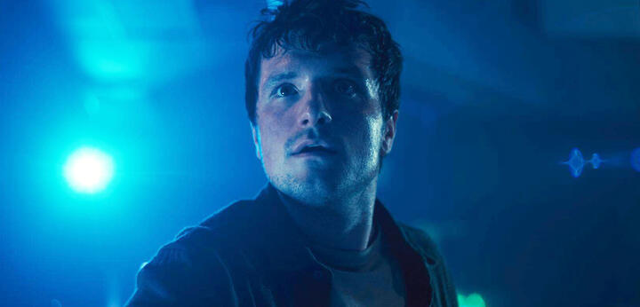 (Josh Hutcherson in Five Nights at Freddy's)