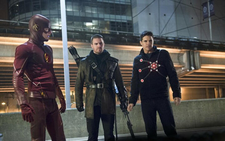 (Stephen (center) and Robbie Amell (right) have both appeared as superheroes in the Arrowverse)