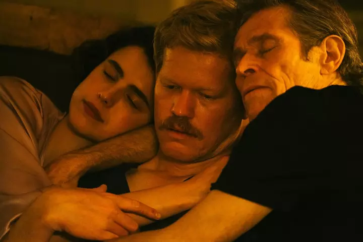 (Margaret Qualley, Jesse Plemons and Willem Dafoe in Kinds of Kindness)